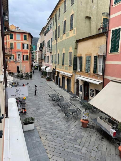 Appartamento In Centro Storico Finale Ligure Exterior photo